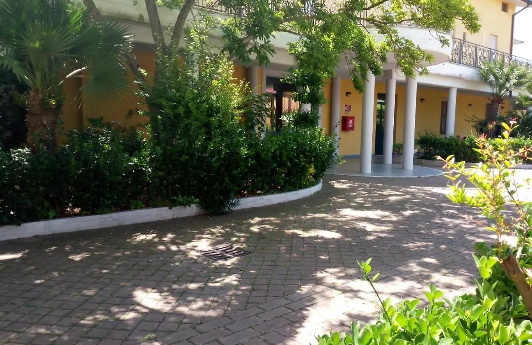 Hotel Mercede 2-1
